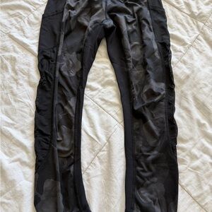 Lululemon Seek The Heat Crop 23"